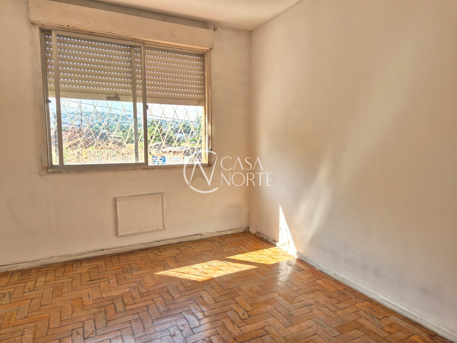 Apartamento à venda com 2 quartos, 70m², 1 vaga, Rua Jaguari no bairro Cristal em Porto Alegre