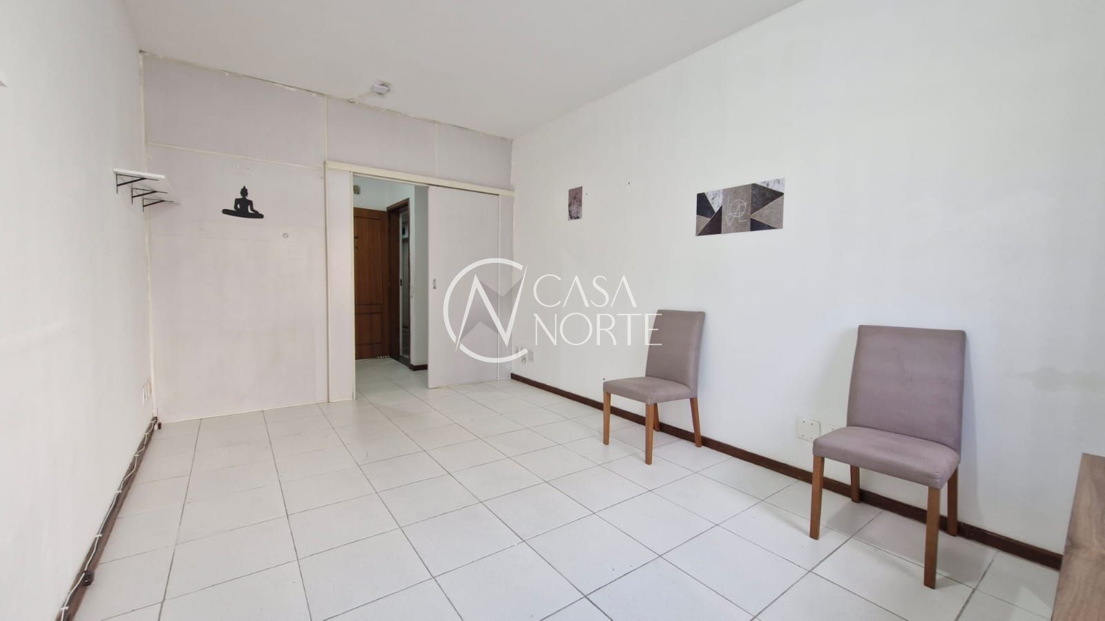 Salão Comercial à venda , 28m², Avenida Venâncio Aires no bairro Cidade Baixa em Porto Alegre