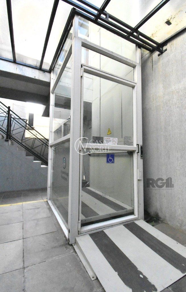 Prédio Comercial à venda , 319m², Rua Rafael Saadi no bairro Menino Deus em Porto Alegre