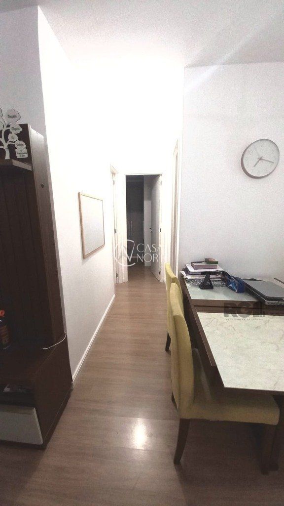 Apartamento à venda com 2 quartos, 50m², 1 suíte, 1 vaga, Rua Airton Ferreira da Silva no bairro Farrapos em Porto Alegre