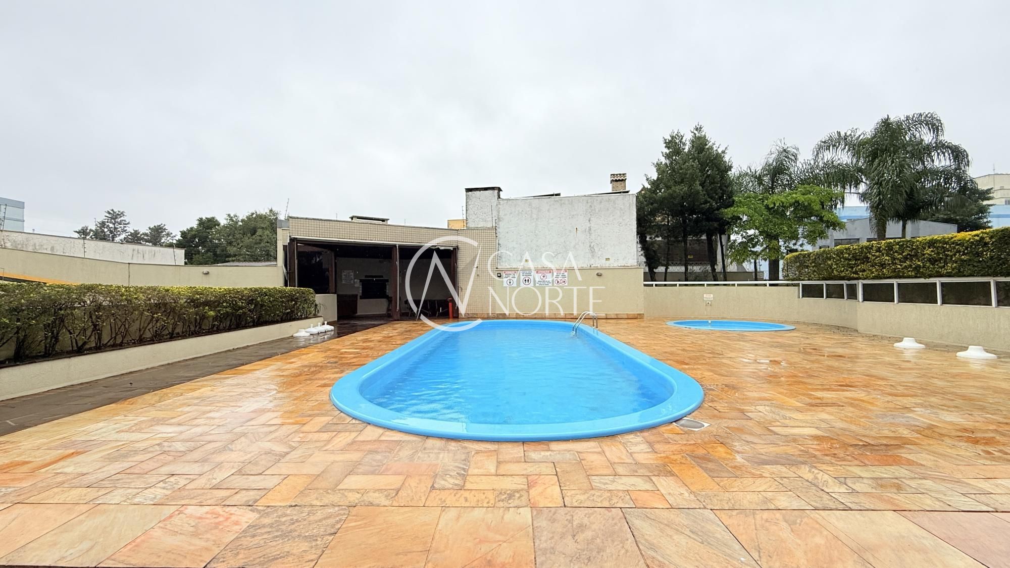 Apartamento à venda com 3 quartos, 108m², 1 suíte, 2 vagas, Rua São Francisco no bairro Santana em Porto Alegre