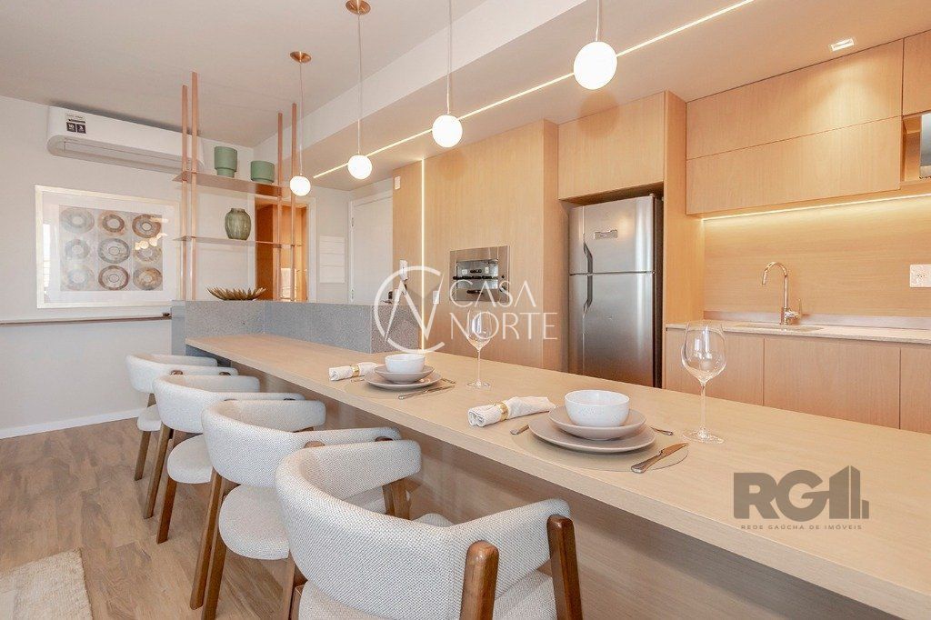 Apartamento à venda com 2 quartos, 45m², 1 suíte, 2 vagas, Avenida Doutor Nilo Peçanha no bairro Petrópolis em Porto Alegre