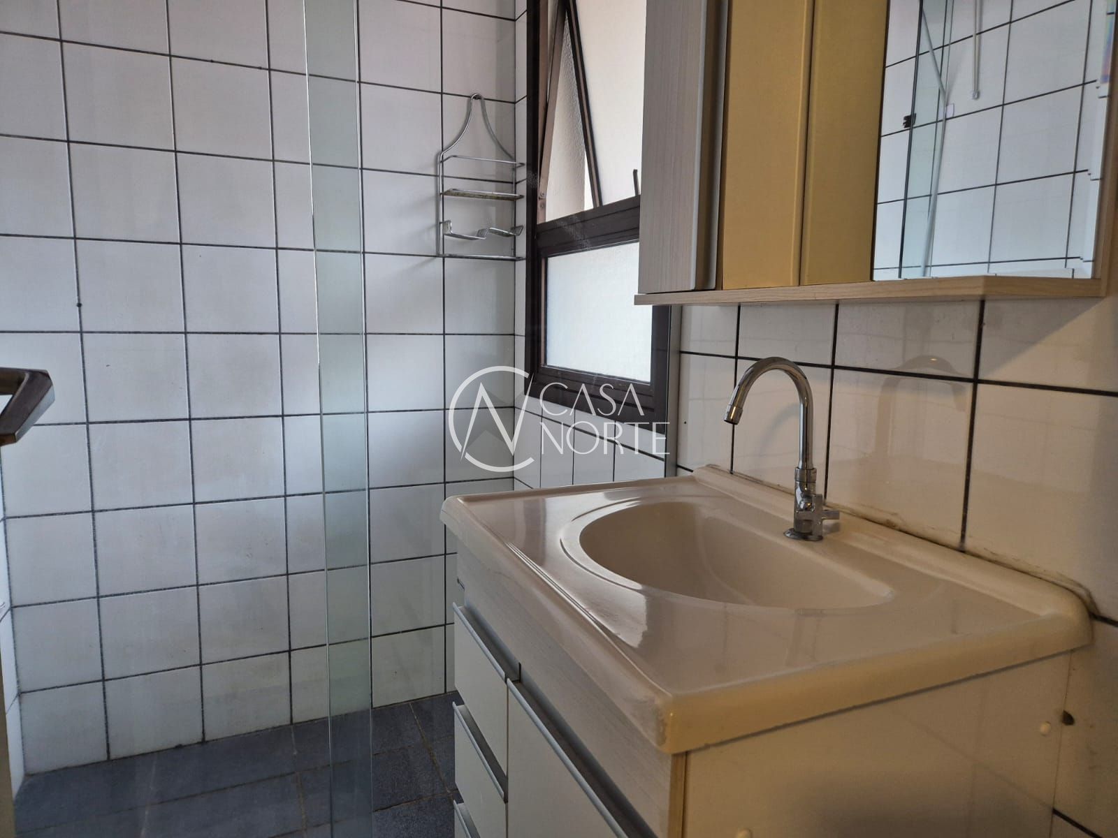 Apartamento à venda com 1 quarto, 28m², Avenida Osvaldo Aranha no bairro Bom Fim em Porto Alegre