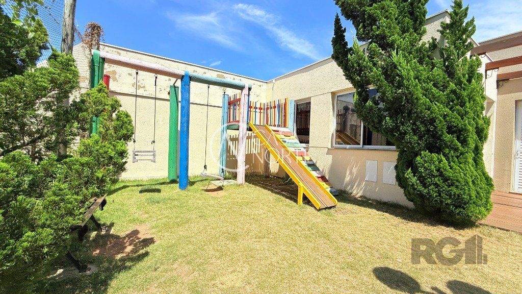 Apartamento à venda com 3 quartos, 67m², 1 suíte, 2 vagas, Rua Doutor Malheiros no bairro Santo Antônio em Porto Alegre