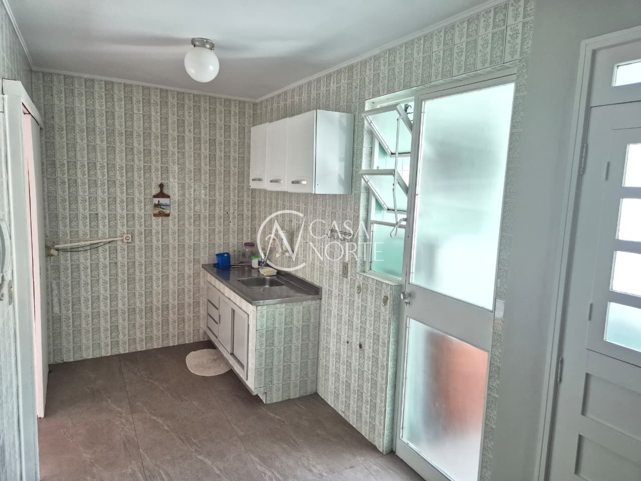Apartamento à venda com 3 quartos, 87m², 1 vaga, Rua General Lima e Silva no bairro Azenha em Porto Alegre