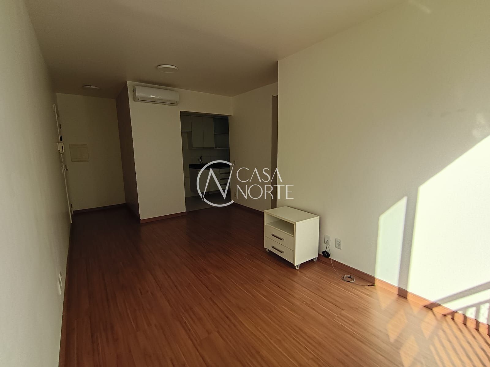 Apartamento à venda com 2 quartos, 57m², 1 suíte, 1 vaga, Estrada João Salomoni no bairro Vila Nova em Porto Alegre