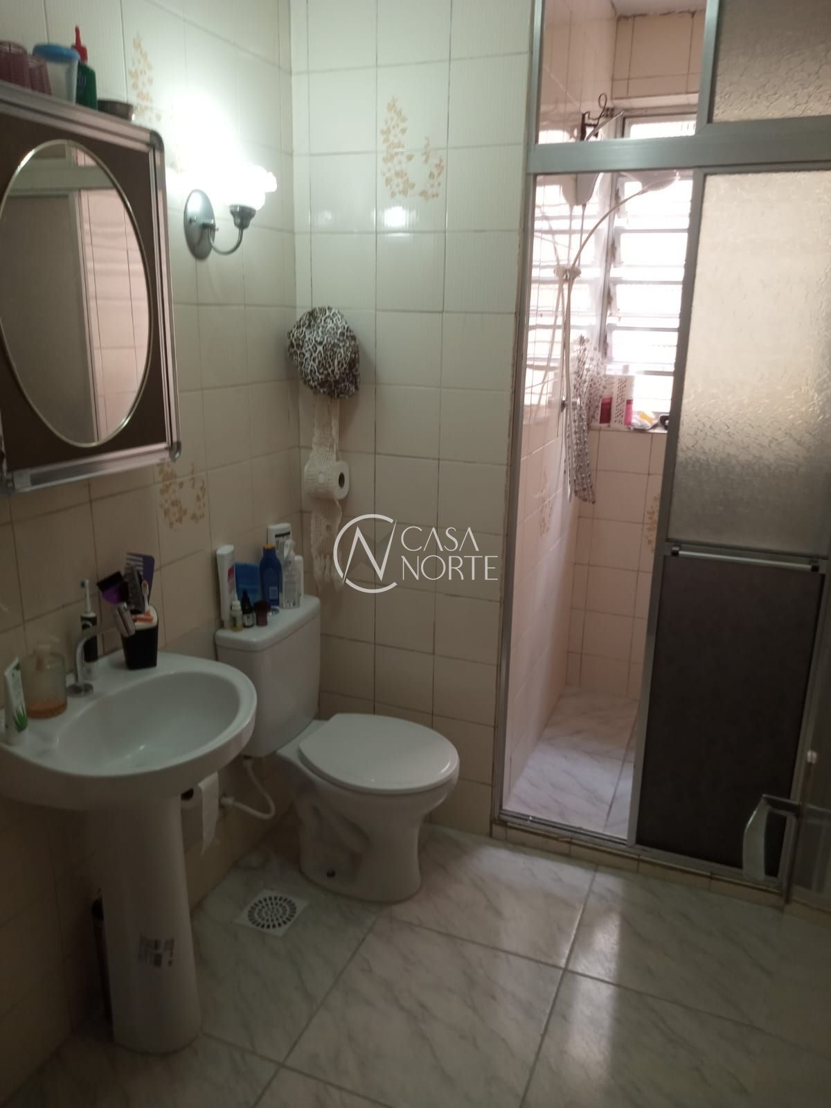 Apartamento à venda com 3 quartos, 74m², Rua Oscar Schneider no bairro Medianeira em Porto Alegre