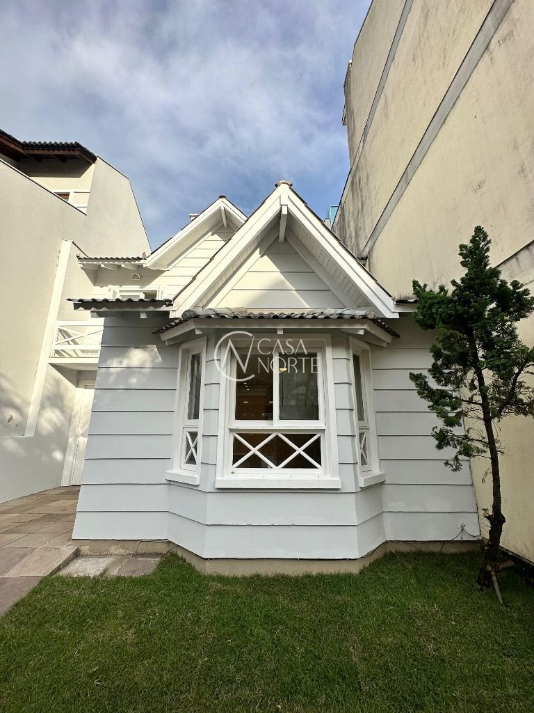 Casa de Condomínio à venda com 3 quartos, 161m², 1 suíte, 2 vagas, Avenida Ecoville no bairro Sarandi em Porto Alegre