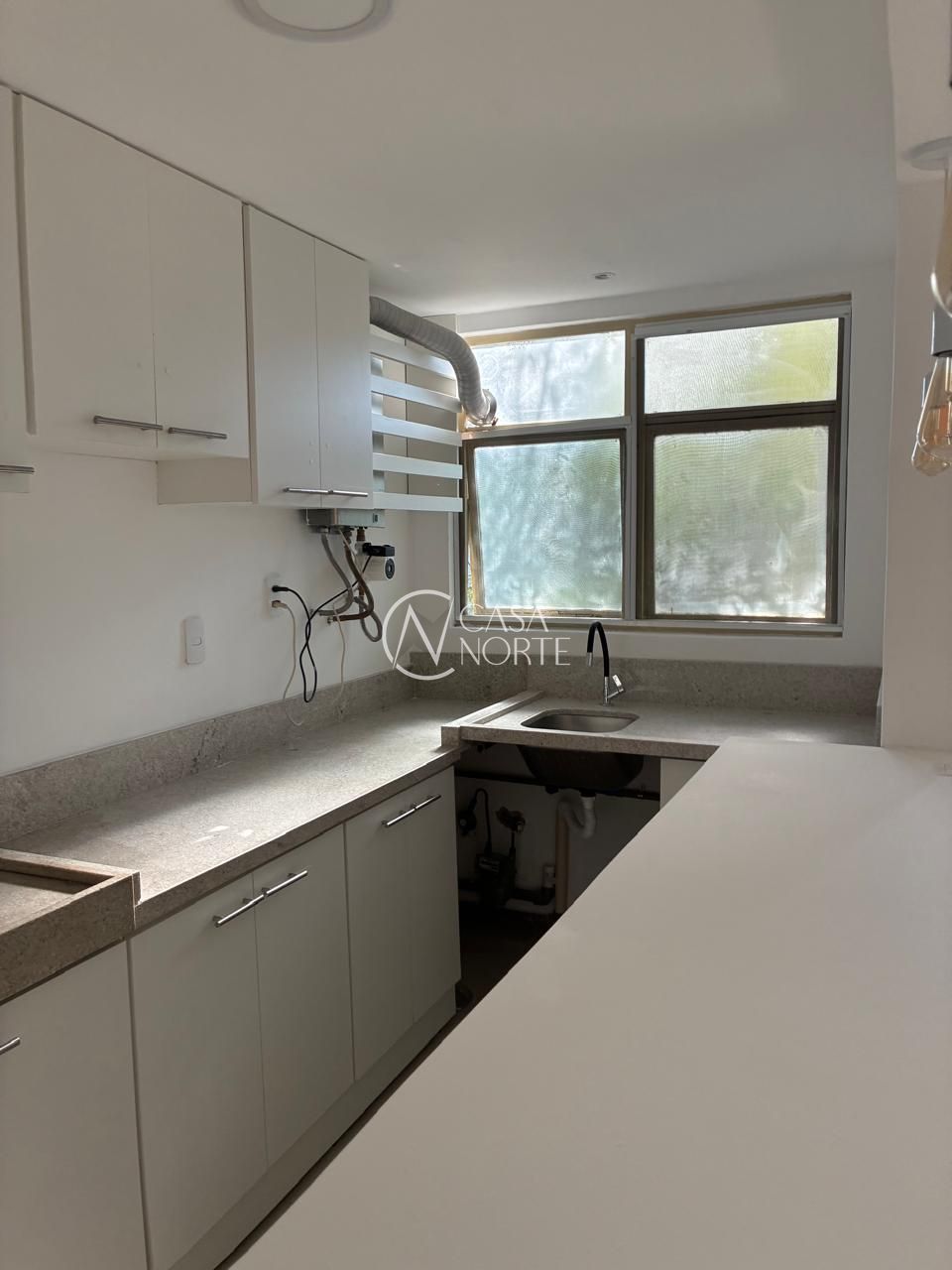 Apartamento à venda com 1 quarto, 49m², 1 vaga, Rua Dona Amélia no bairro Santa Tereza em Porto Alegre