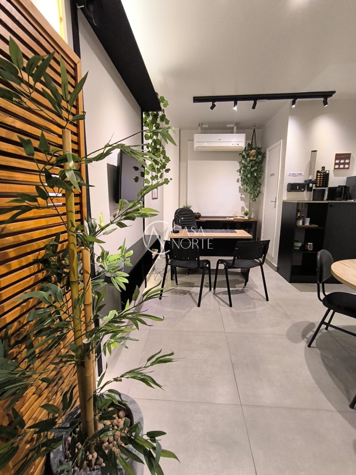 Sala Comercial à venda com 1 quarto, 21m², Rua Vigário José Inácio no bairro Centro Histórico em Porto Alegre