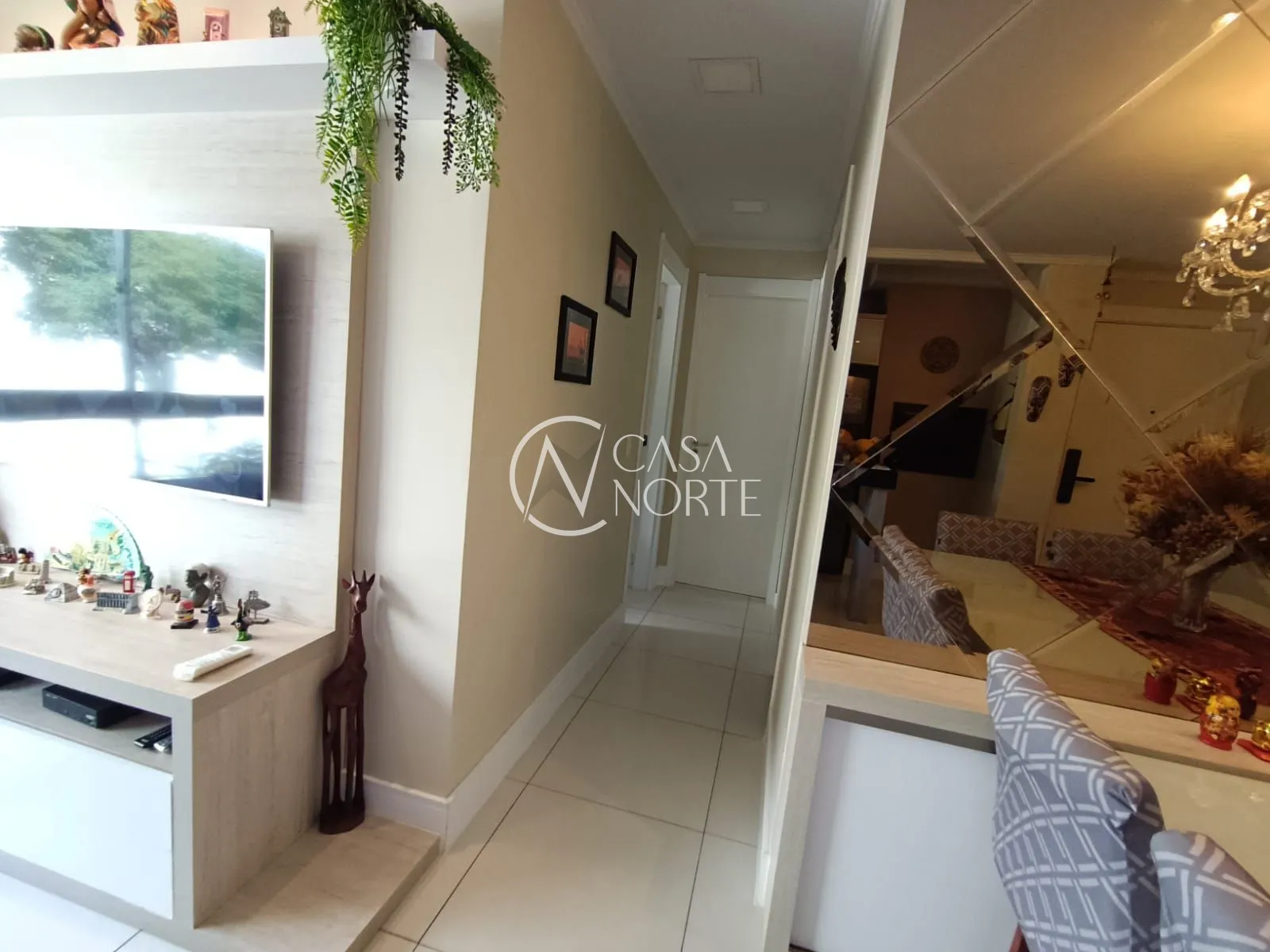 Apartamento à venda com 3 quartos, 70m², 1 suíte, 1 vaga, Avenida Bento Gonçalves no bairro Azenha em Porto Alegre