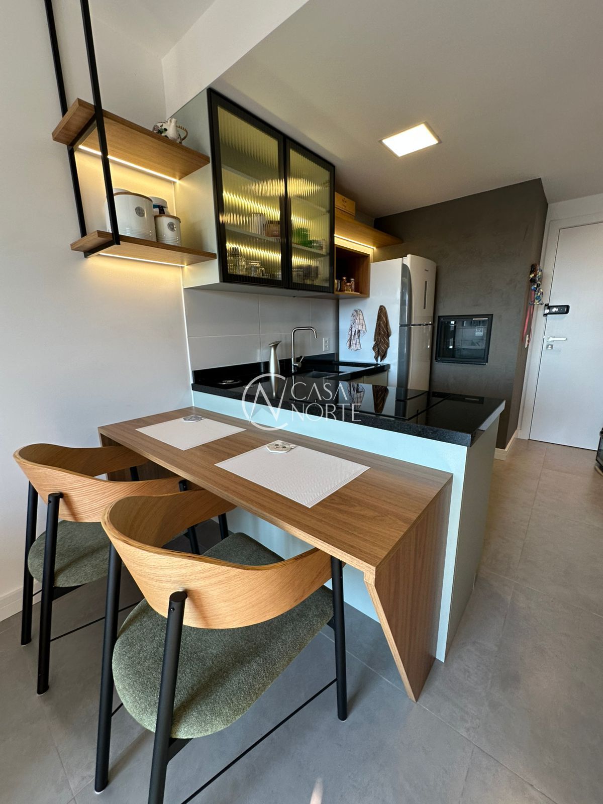 Apartamento à venda com 1 quarto, 44m², 1 suíte, 1 vaga, Rua Professor Freitas e Castro no bairro Azenha em Porto Alegre