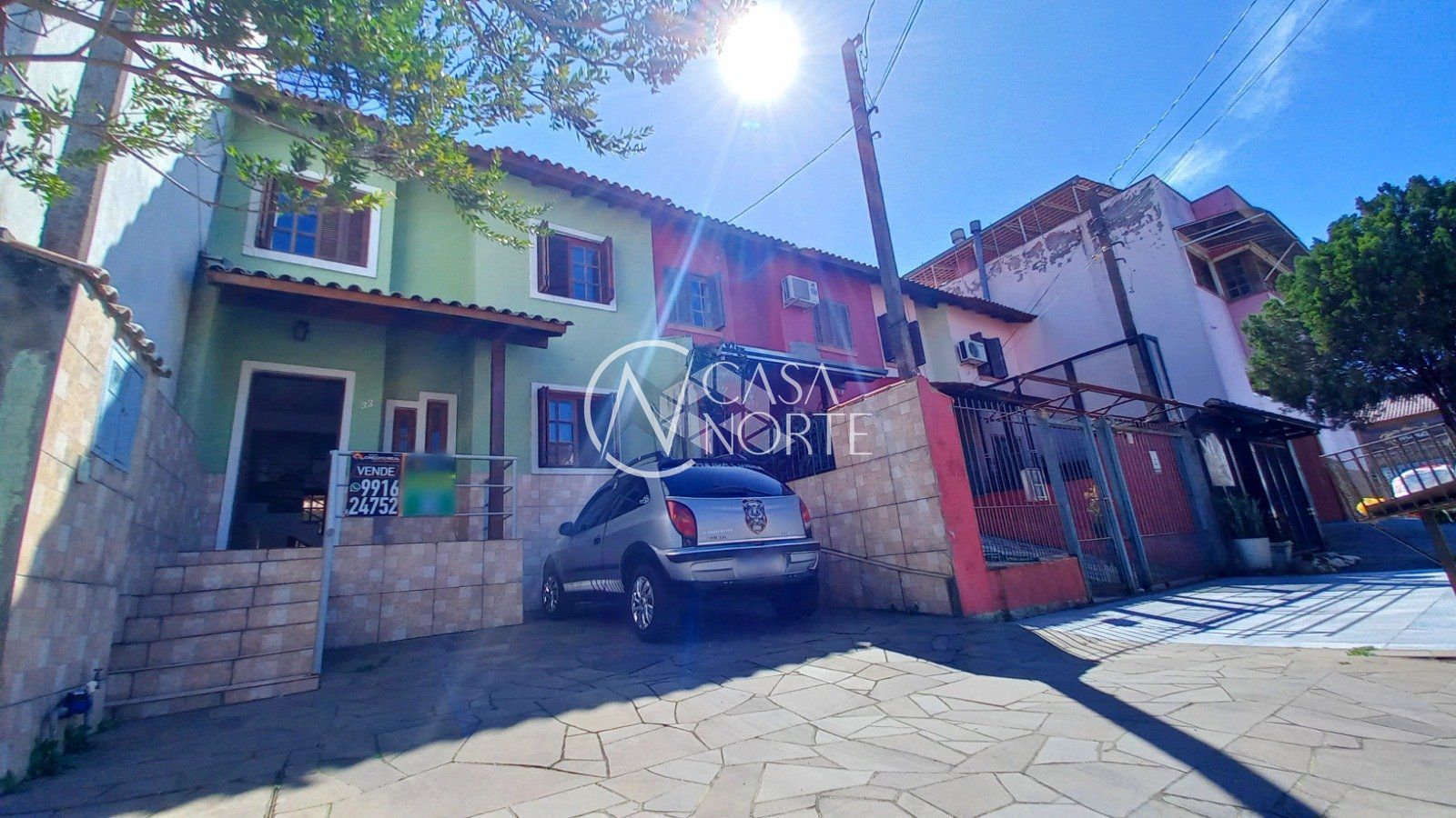 Casa à venda com 3 quartos, 98m², 1 vaga, Rua Azise Pedro Falcão no bairro Hípica em Porto Alegre