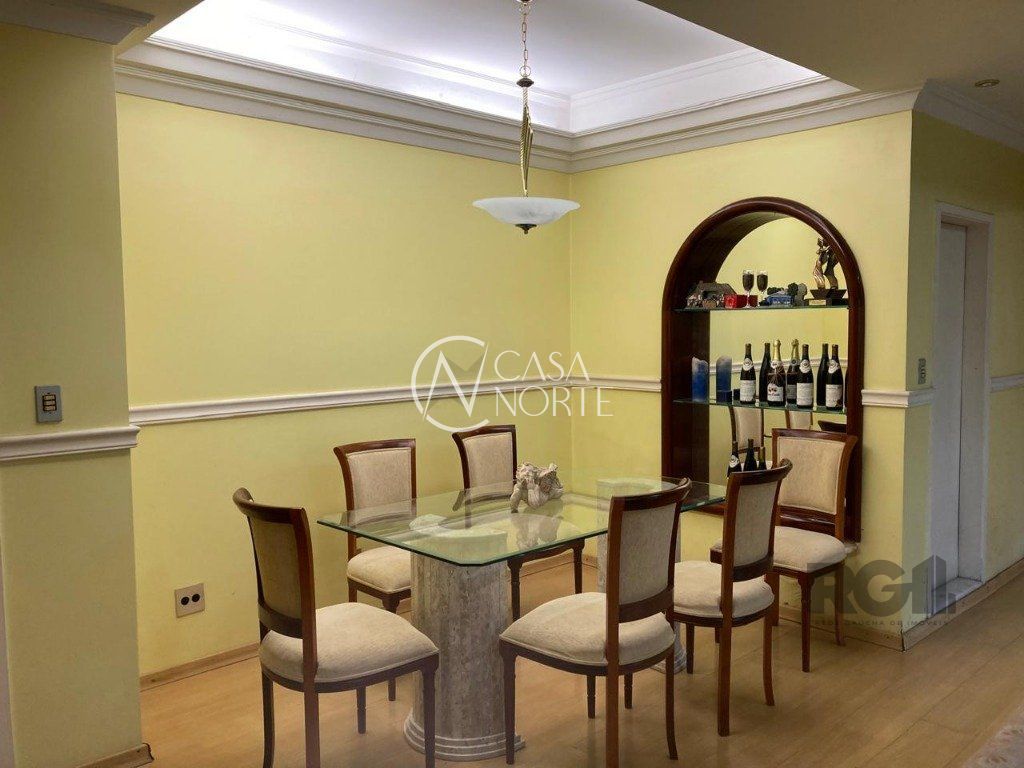 Apartamento à venda com 2 quartos, 104m², 1 vaga, Rua Tomaz Flores no bairro Independência em Porto Alegre