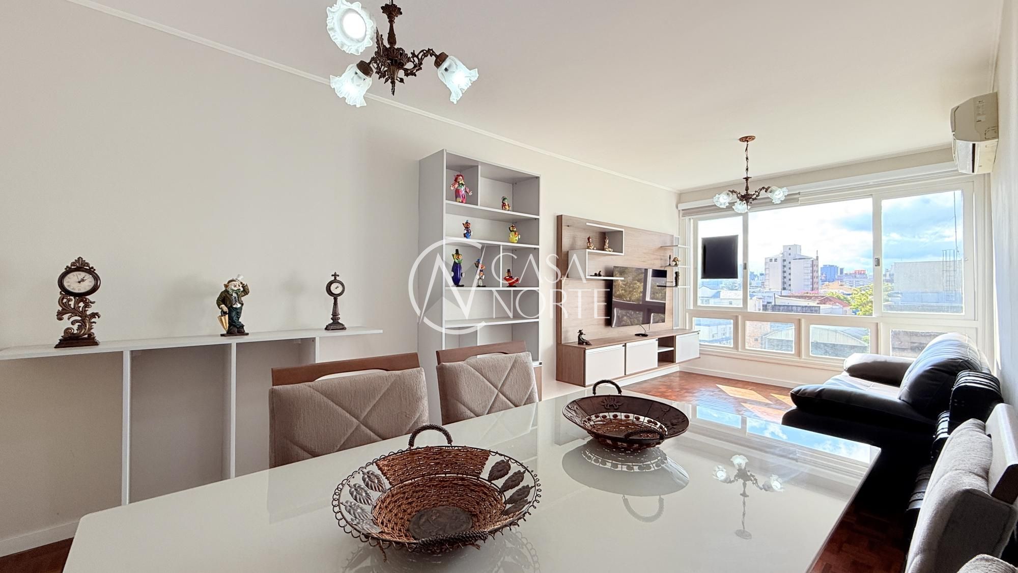 Apartamento à venda com 3 quartos, 106m², 1 suíte, 1 vaga, Rua Costa no bairro Menino Deus em Porto Alegre