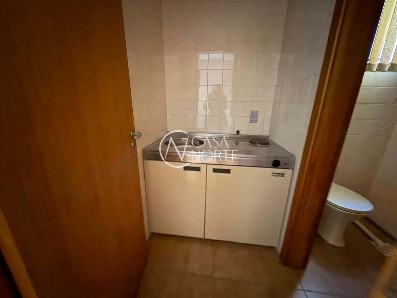Sala Comercial à venda com 2 quartos, 41m², 1 vaga, Avenida Getúlio Vargas no bairro Menino Deus em Porto Alegre