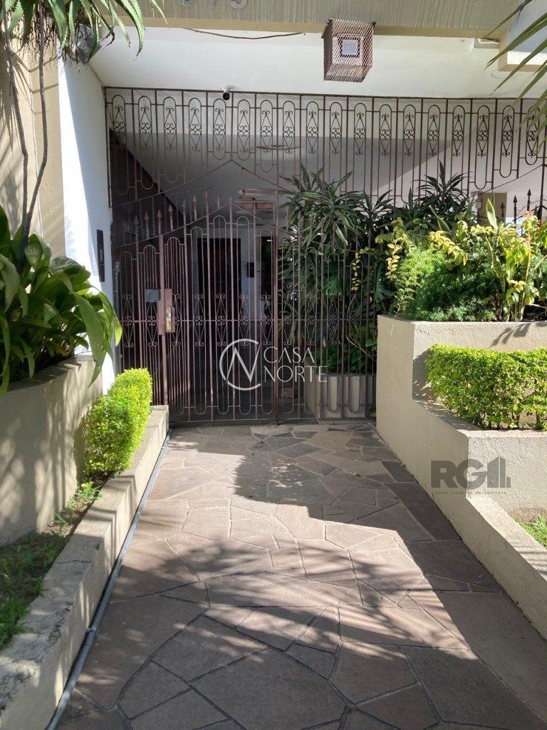 Cobertura à venda com 2 quartos, 118m², 1 vaga, Rua Miguel Couto no bairro Menino Deus em Porto Alegre