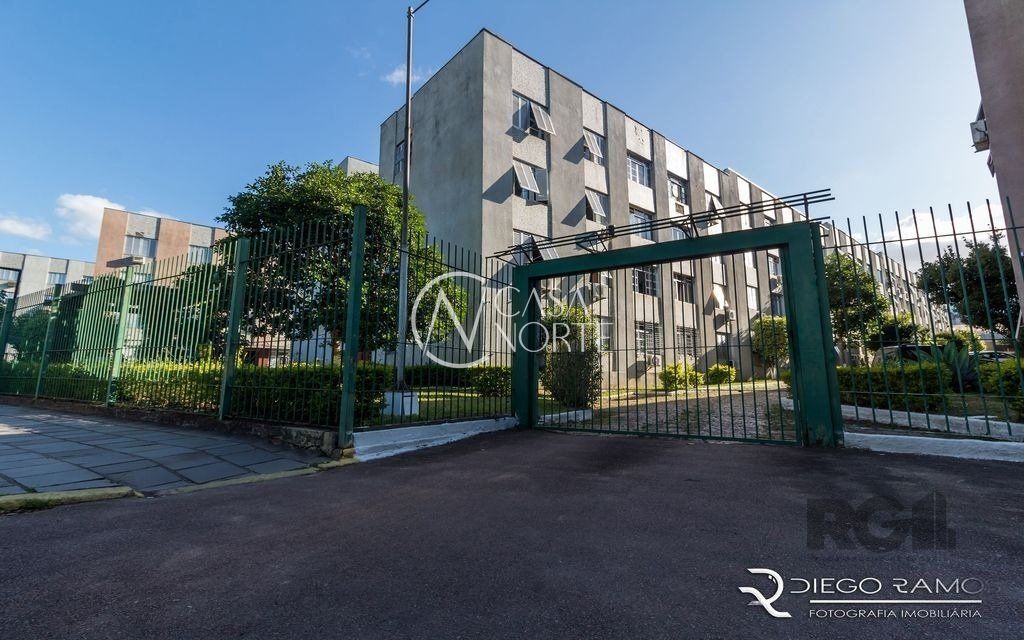 Apartamento à venda com 2 quartos, 75m², Rua Eurico Lara no bairro Medianeira em Porto Alegre