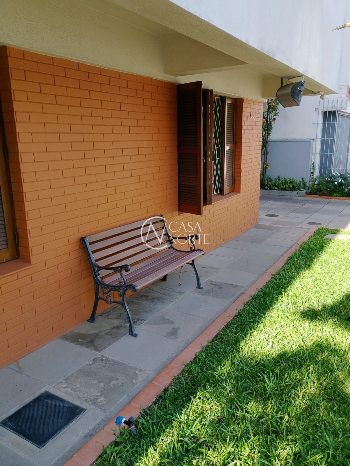 Apartamento à venda com 2 quartos, 68m², Comendador Rodolfo Gomes no bairro Menino Deus em Porto Alegre