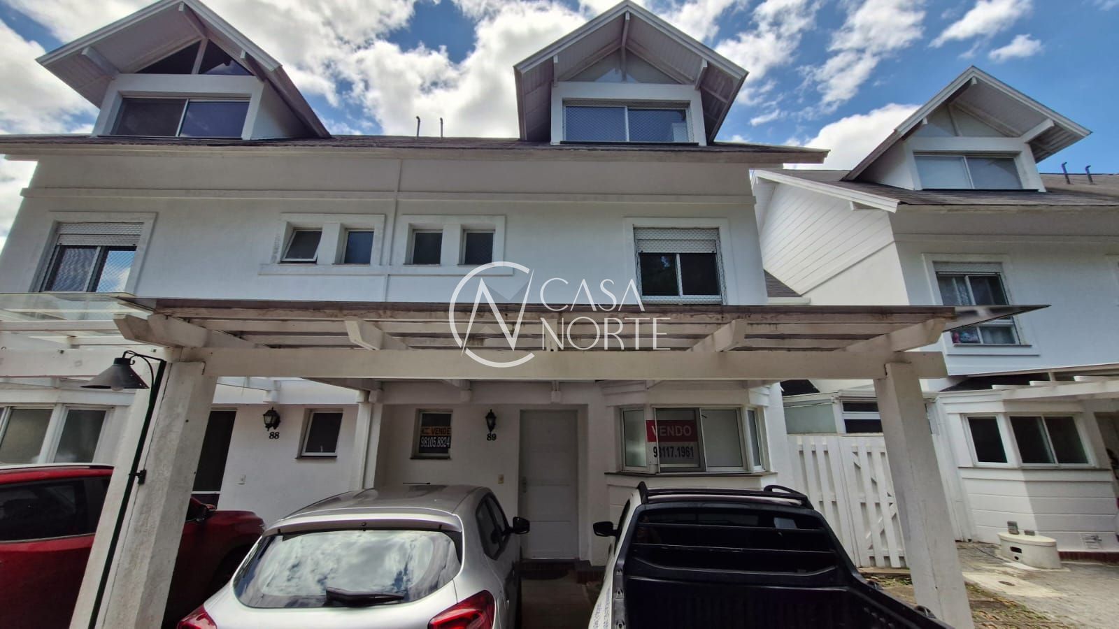 Casa de Condomínio à venda com 5 quartos, 203m², 2 suítes, 2 vagas, Rua Tocantins no bairro Lomba do Pinheiro em Porto Alegre