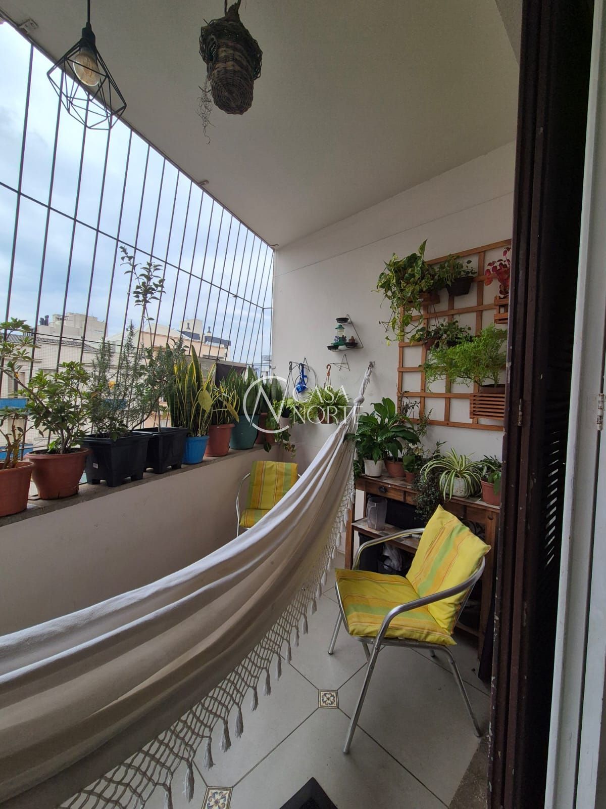 Apartamento à venda com 2 quartos, 90m², Rua Alberto Torres no bairro Cidade Baixa em Porto Alegre