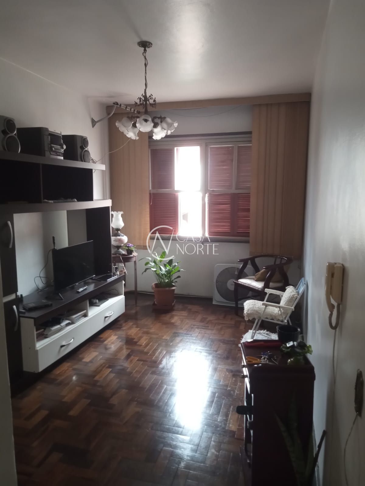 Apartamento à venda com 3 quartos, 74m², Rua Oscar Schneider no bairro Medianeira em Porto Alegre