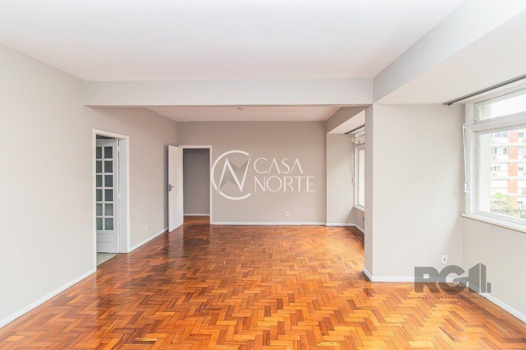 Apartamento à venda com 3 quartos, 135m², Avenida Independência no bairro Independência em Porto Alegre