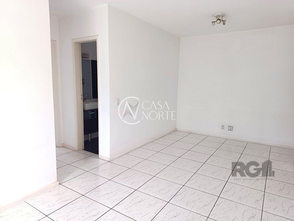 Apartamento à venda com 2 quartos, 64m², 1 vaga, Avenida Ipiranga no bairro Partenon em Porto Alegre