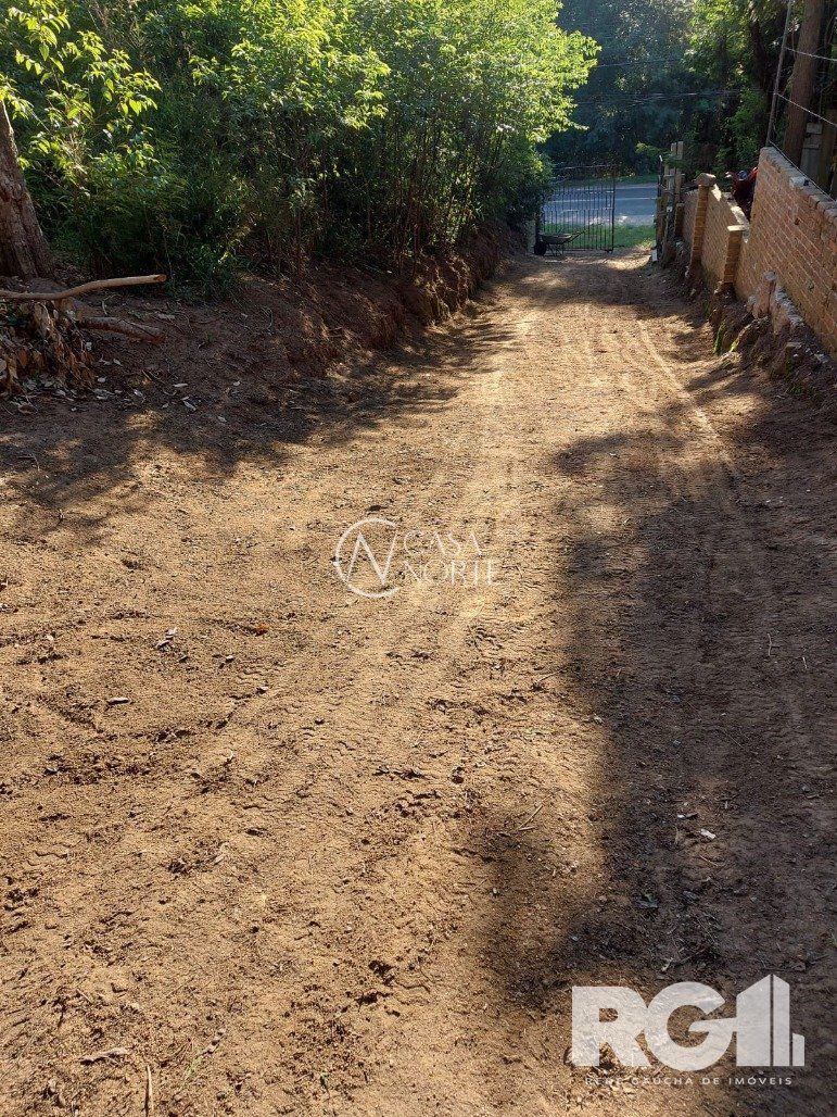 Terreno à venda  com 800m², Avenida Juca Batista no bairro Belém Novo em Porto Alegre