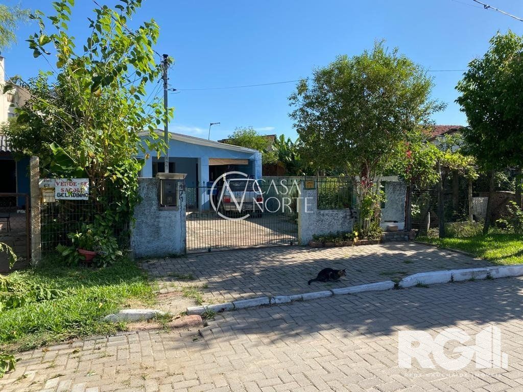 Casa à venda com 2 quartos, 186m², 2 vagas, Rua Canela Doce no bairro Restinga em Porto Alegre