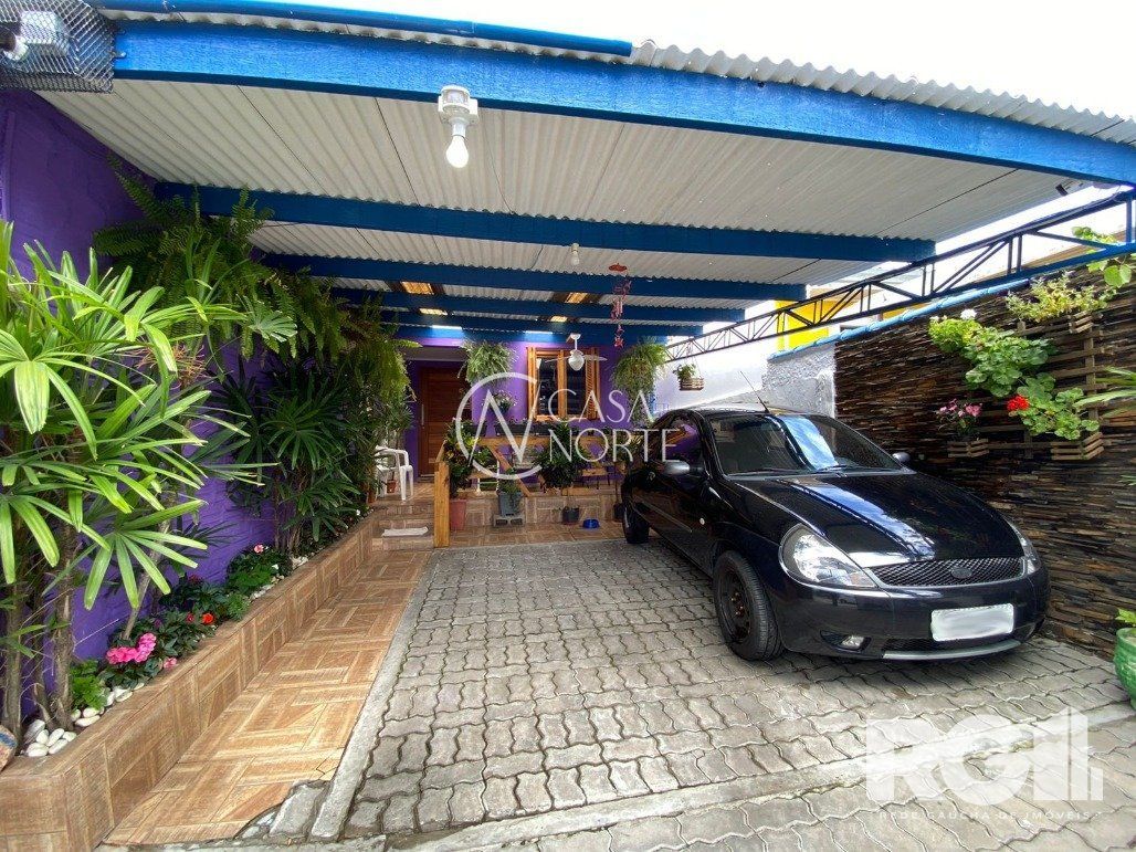 Casa à venda com 3 quartos, 80m², 2 vagas, Rua Dorival Leivas no bairro Hípica em Porto Alegre