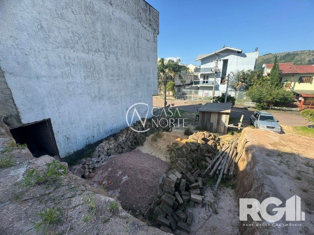Terreno à venda  com 200m², Rua Cícero Viana no bairro Aberta dos Morros em Porto Alegre