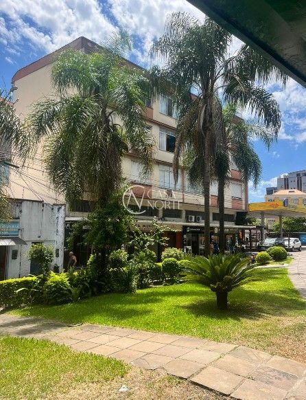 Apartamento à venda com 2 quartos, 71m², Avenida Brasiliano Índio de Moraes no bairro Passo da Areia em Porto Alegre