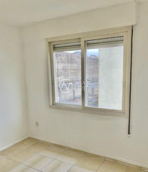Apartamento à venda com 1 quarto, 40m², Rua Sorocaba no bairro Passo da Areia em Porto Alegre