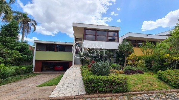 Casa de Condomínio à venda com 4 quartos, 300m², 1 suíte, 2 vagas, Rua Sinke no bairro Santa Tereza em Porto Alegre