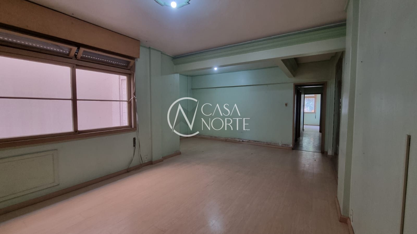 Apartamento à venda com 3 quartos, 90m², Rua Santo Antônio no bairro Floresta em Porto Alegre
