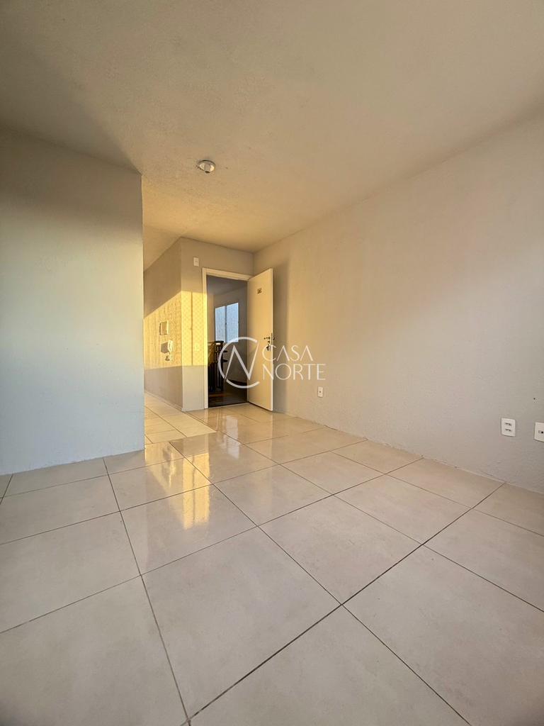 Apartamento à venda com 2 quartos, 41m², Rua dos Maias no bairro Rubem Berta em Porto Alegre