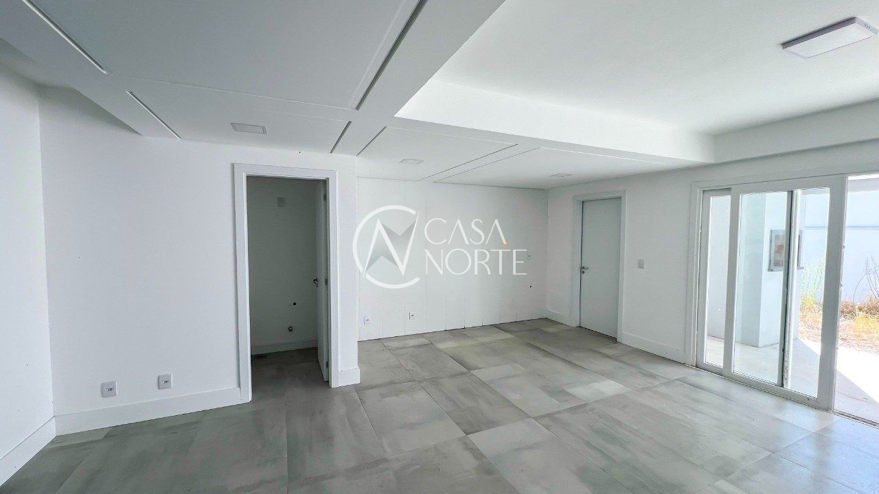 Casa à venda com 3 quartos, 160m², 1 suíte, 2 vagas, Rua Franciscalo no bairro Jardim Planalto em Porto Alegre