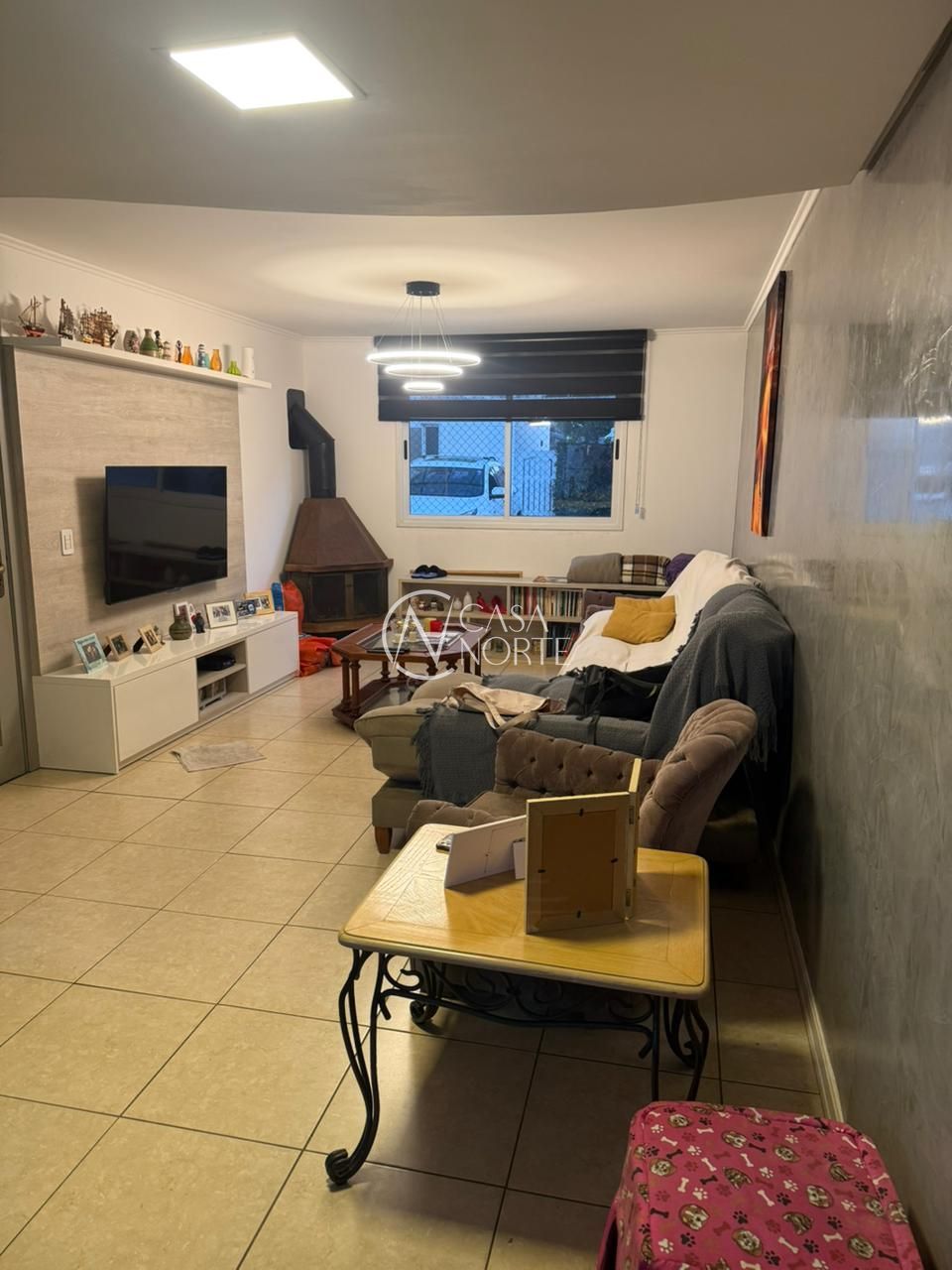 Casa de Condomínio à venda com 3 quartos, 174m², 1 suíte, 2 vagas, Rua Doutor Galdino Nunes Vieira no bairro Jardim Itu em Porto Alegre