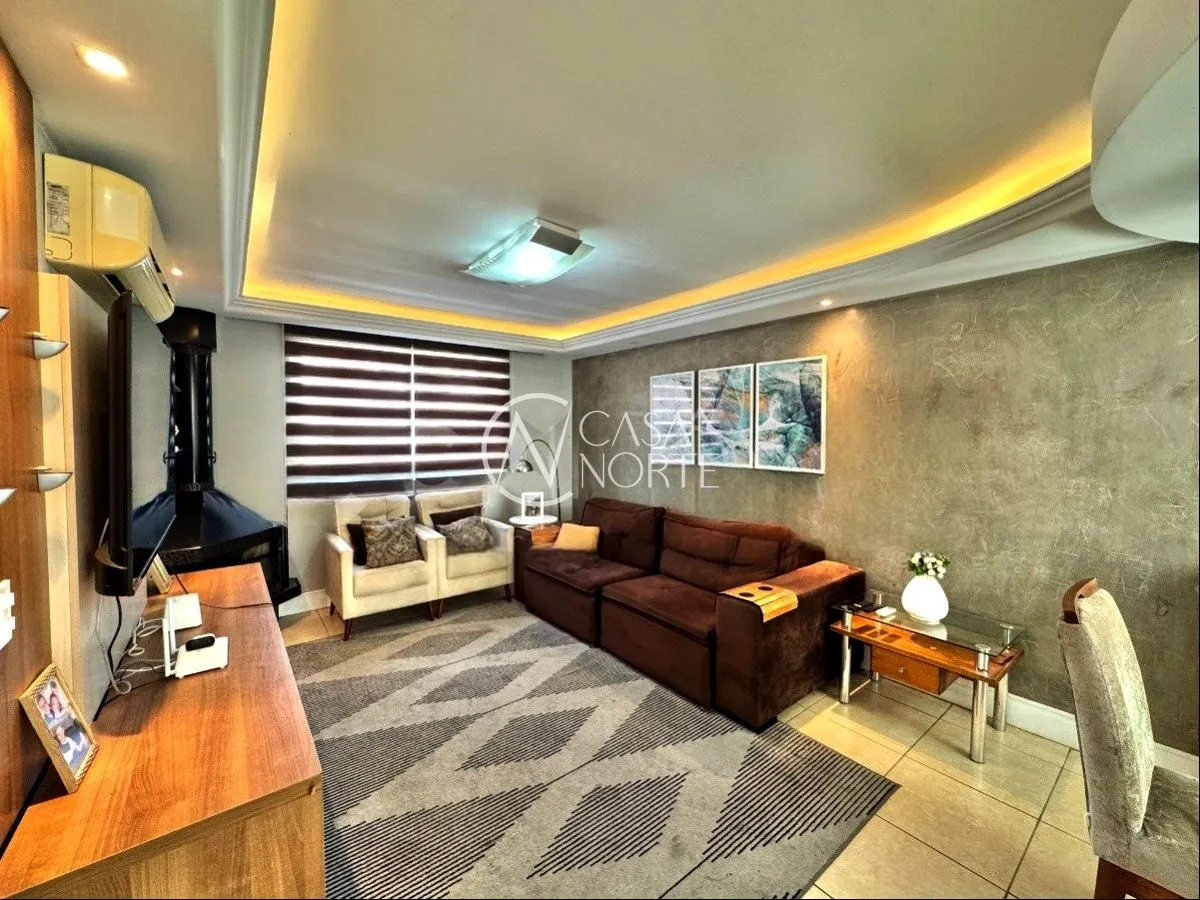 Casa de Condomínio à venda com 3 quartos, 146m², 1 suíte, 2 vagas, Rua Augusto Attílio Giordani no bairro Jardim Lindóia em Porto Alegre