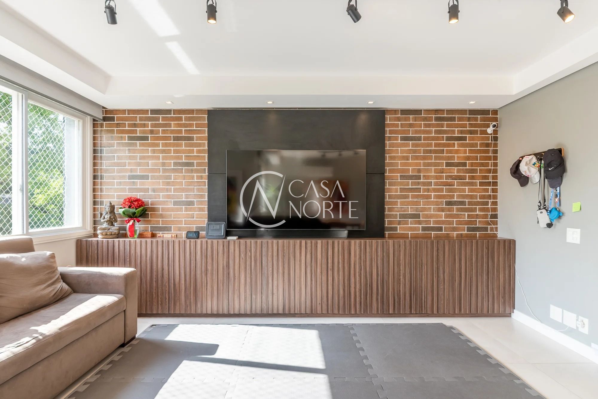 Apartamento à venda com 4 quartos, 130m², 1 suíte, 2 vagas, Avenida Doutor Nilo Peçanha no bairro Três Figueiras em Porto Alegre