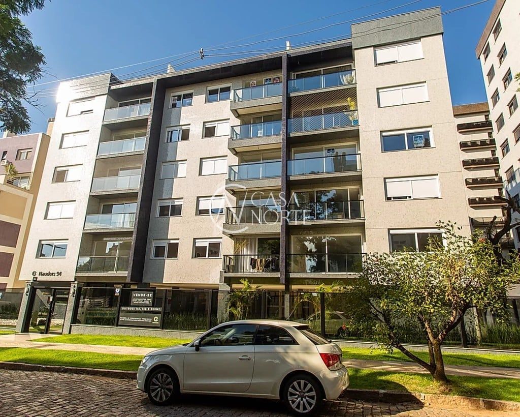 Apartamento à venda com 3 quartos, 186m², 1 suíte, 2 vagas, José Gomes no bairro Tristeza em Porto Alegre