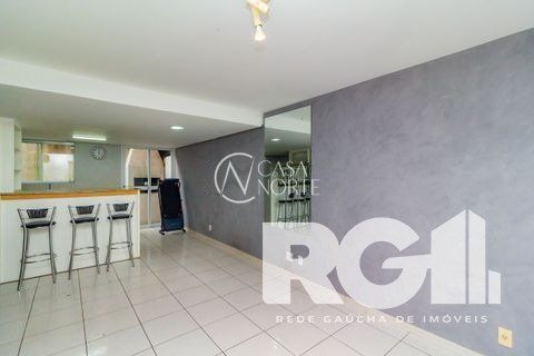 Casa de Condomínio à venda com 3 quartos, 86m², 1 suíte, 1 vaga, Rua Tenente Ary Tarrago no bairro Jardim Itu em Porto Alegre