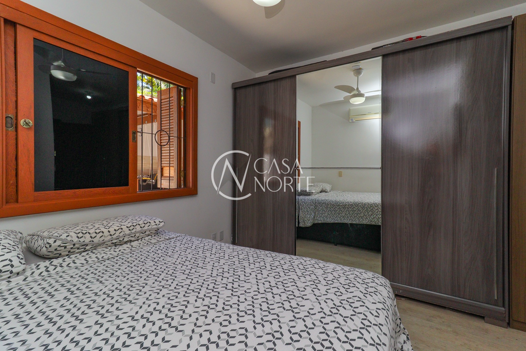 Casa à venda com 3 quartos, 76m², 1 suíte, 2 vagas, Avenida Nossa Senhora de Guadalupe no bairro Hípica em Porto Alegre