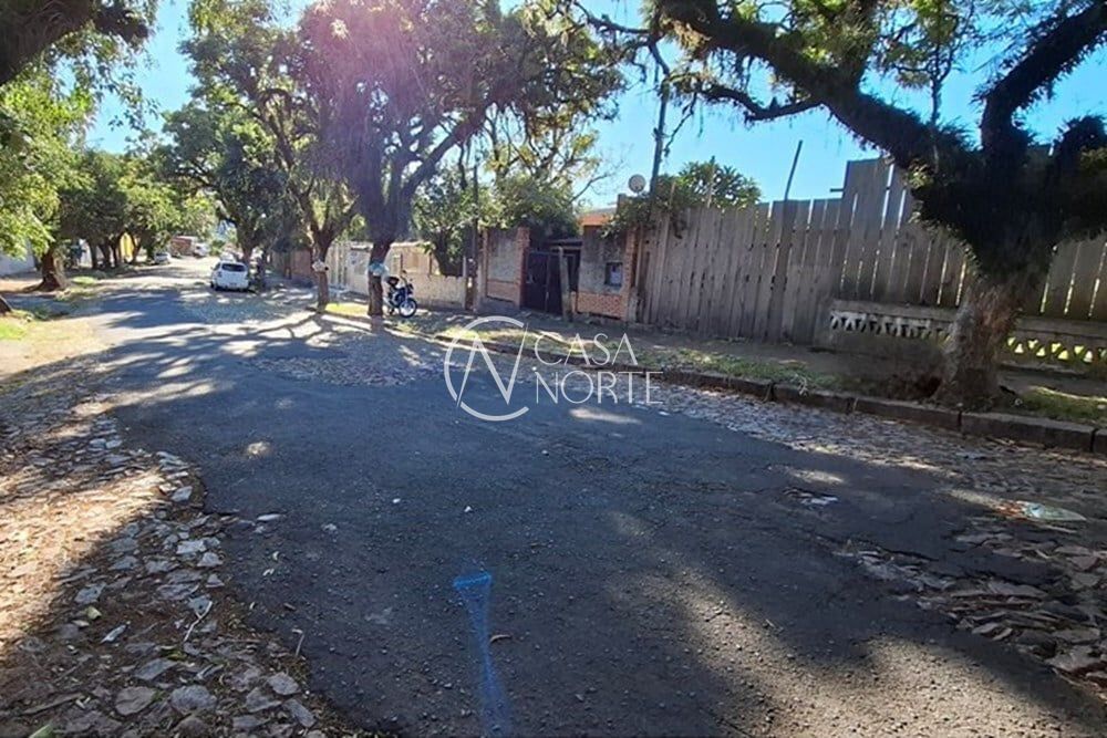 Terreno à venda , 420m², Aldrovando Leão no bairro Vila Jardim em Porto Alegre