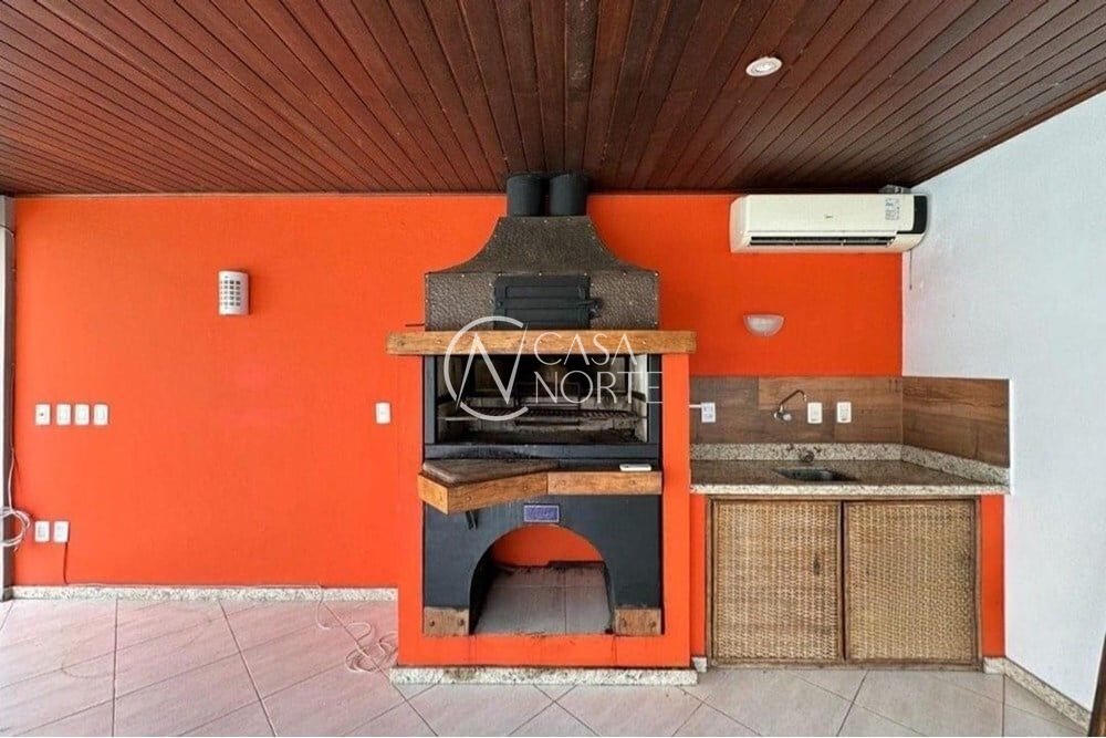 Casa à venda com 4 quartos, 435m², 4 suítes, 6 vagas, Tocantins no bairro Lomba do Pinheiro em Porto Alegre