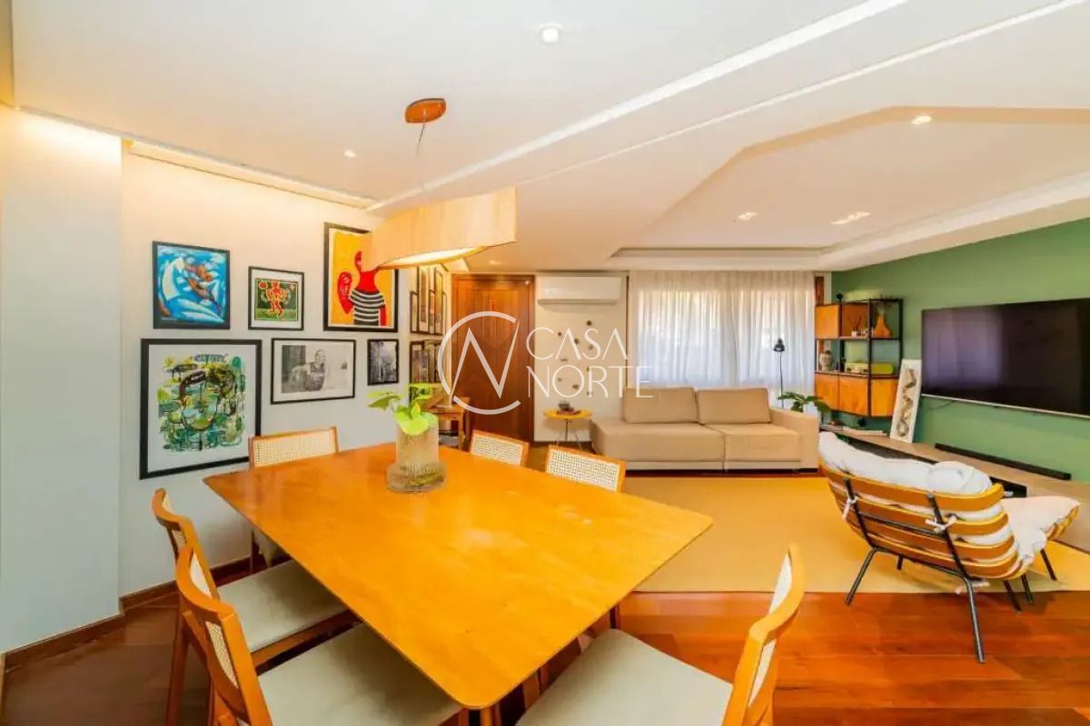 Casa de Condomínio à venda com 3 quartos, 309m², 1 suíte, 2 vagas, Rua Tomaz Gonzaga no bairro Boa Vista em Porto Alegre