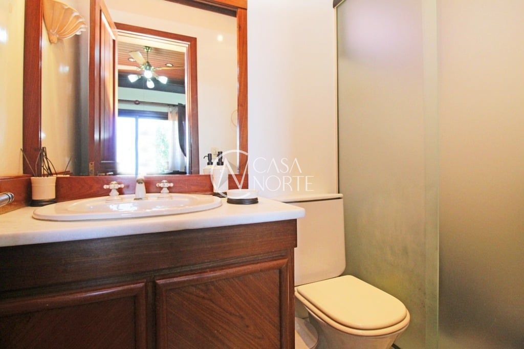 Casa de Condomínio à venda com 4 quartos, 450m², 2 suítes, 3 vagas, Rua Doutora Aurora Nunes Wagner no bairro Santa Tereza em Porto Alegre