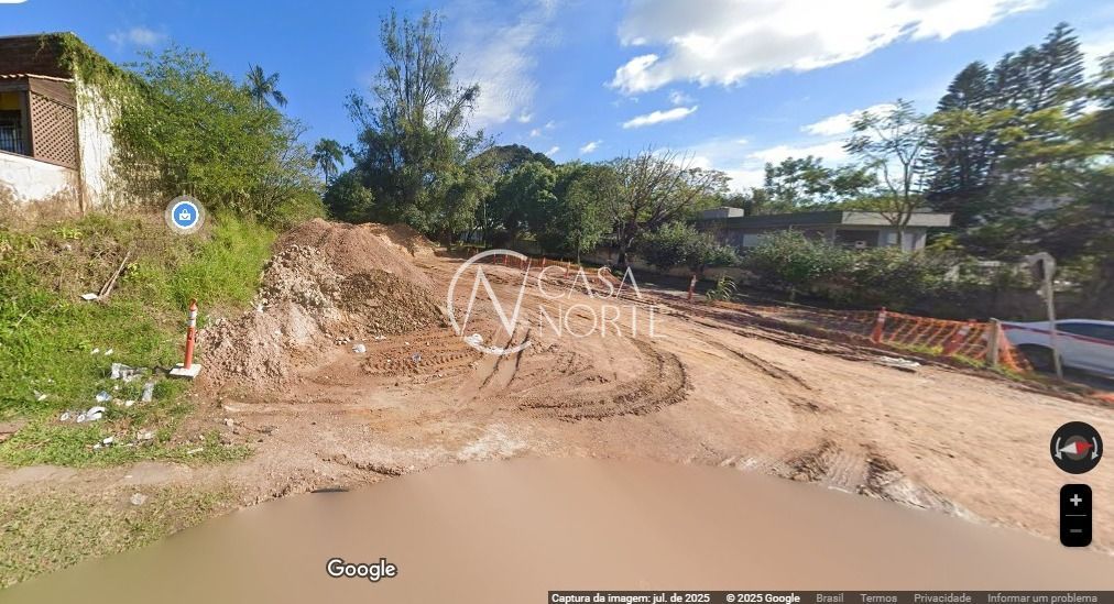 Terreno à venda  com 660m², Rua Zeferino Dias no bairro Sarandi em Porto Alegre