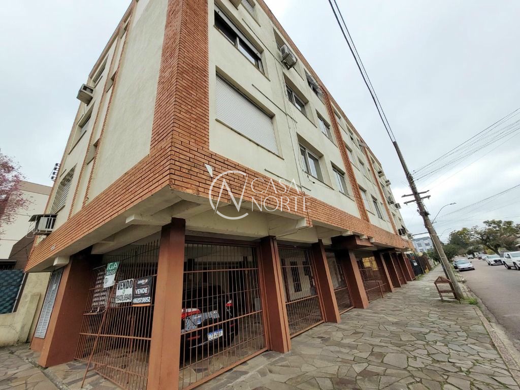 Apartamento à venda com 1 quarto, 37m², 2 vagas, Rua Professor Cristiano Fischer no bairro Jardim do Salso em Porto Alegre